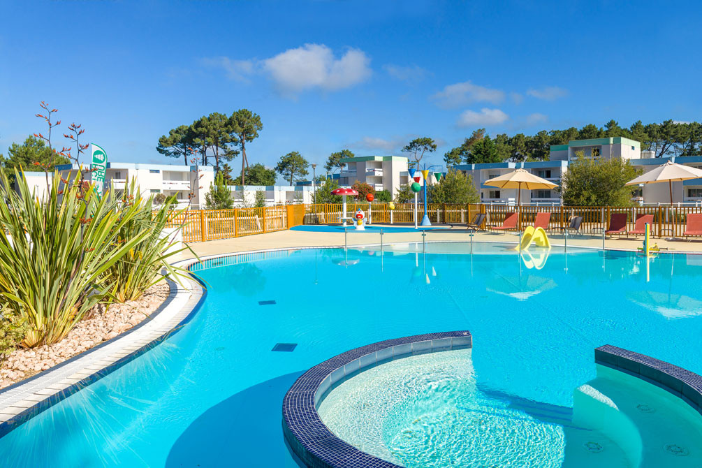 village vacances piscine lacanau